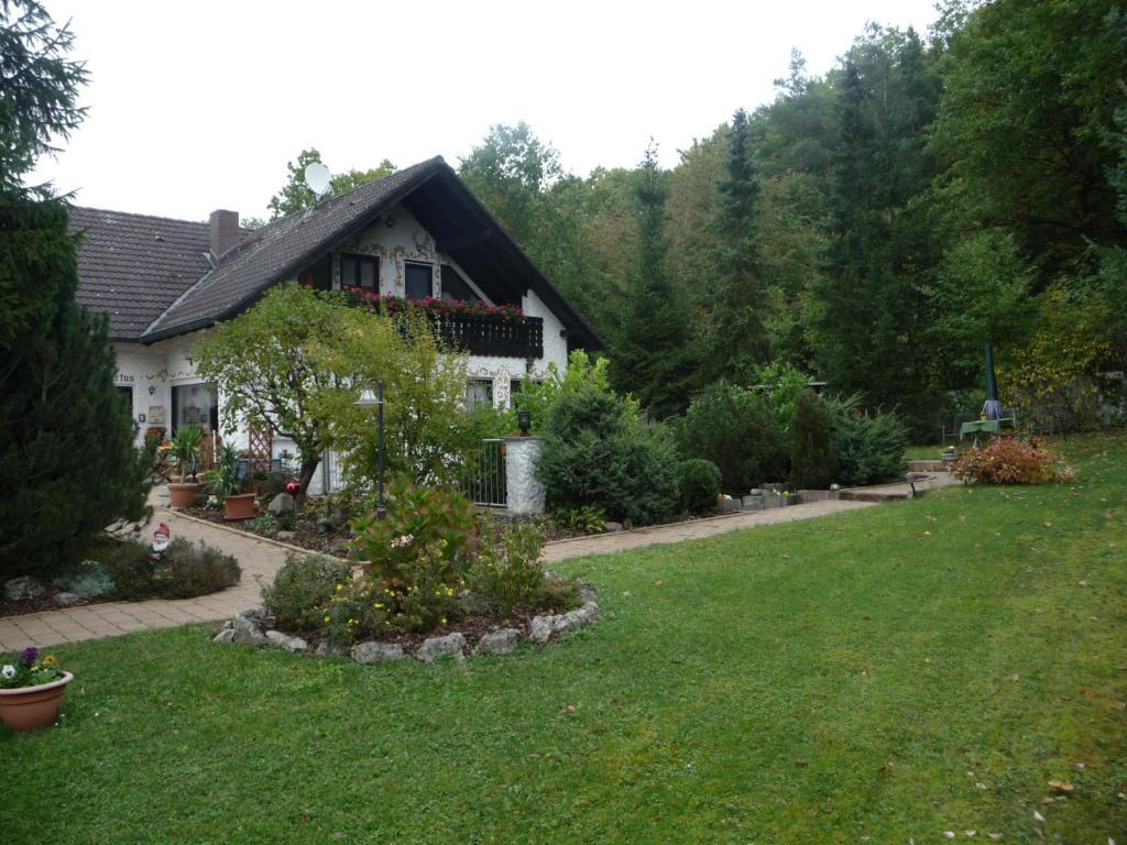 Гостевой дом Landhaus Hubertus Литцендорф Экстерьер фото